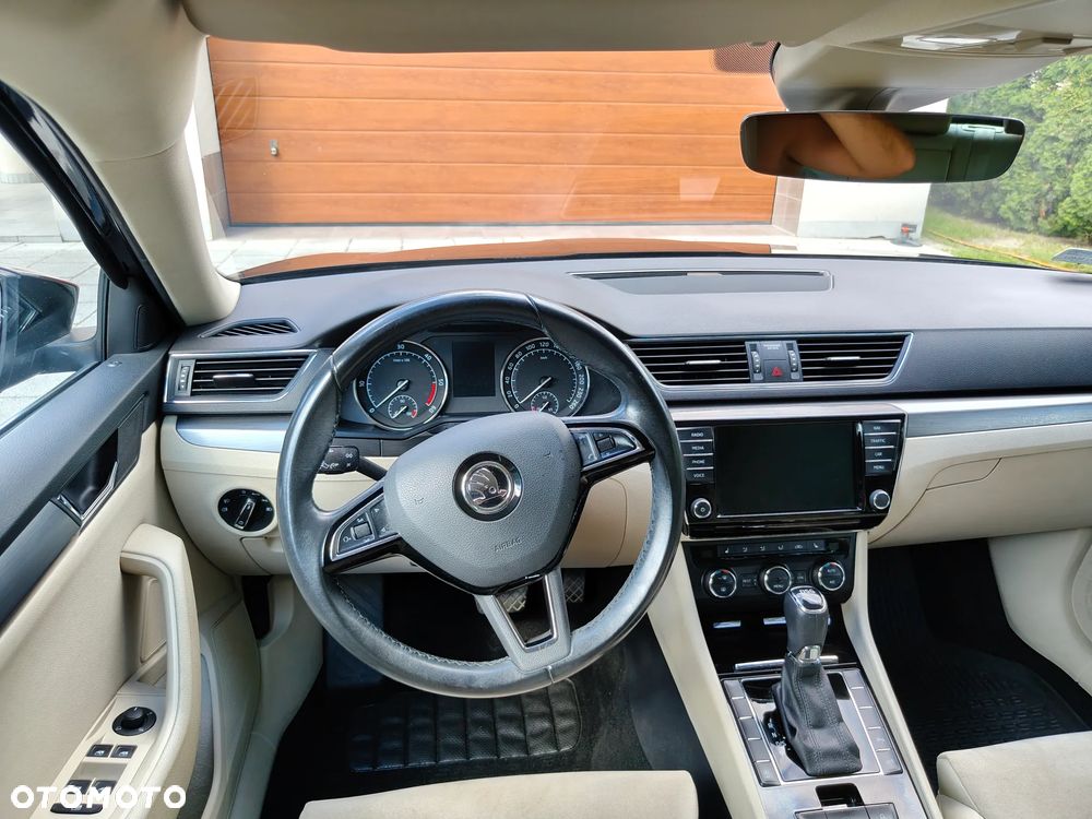 Skoda Superb 2.0 TDI Style DSG - 14