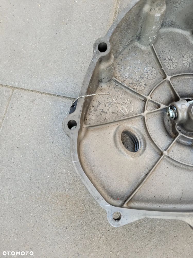 Dekiel, pokrywa silnika Yamaha R1 RN22 - 10