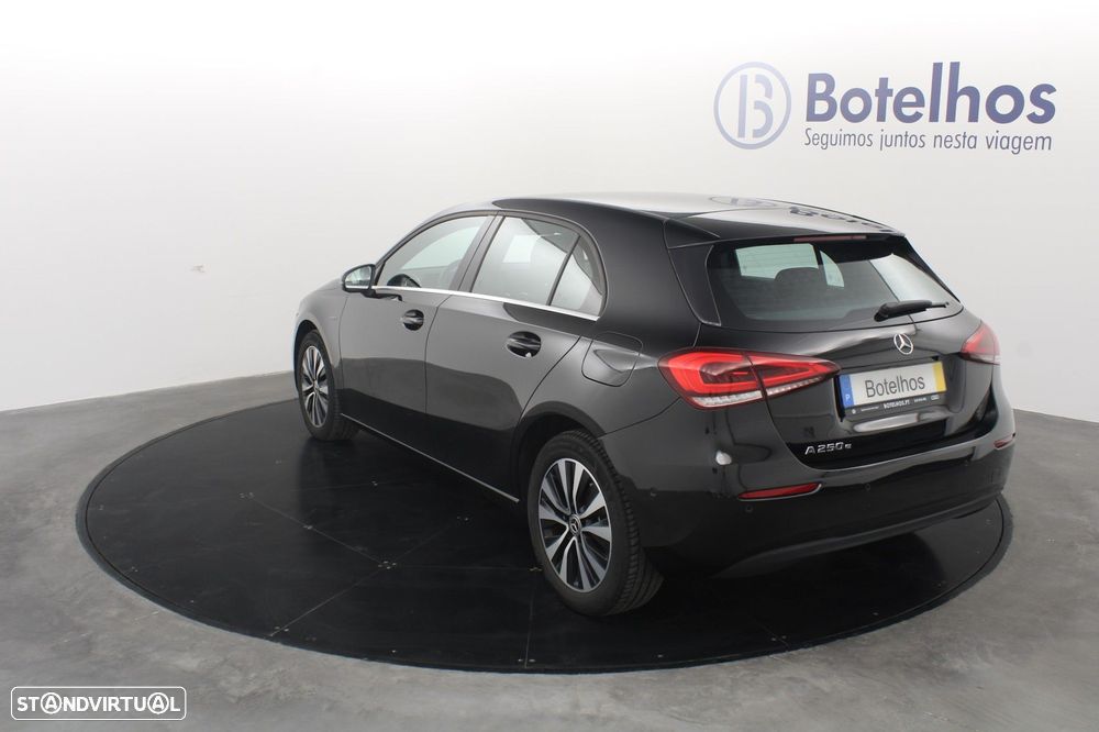 Mercedes-Benz A 250 e Style Plus - 5