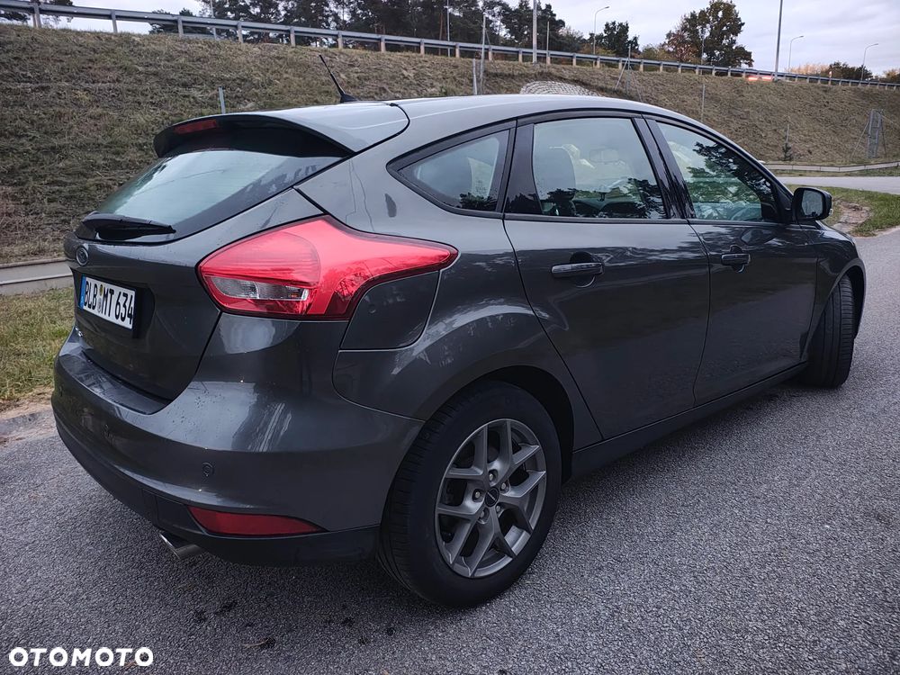 Ford Focus - 11
