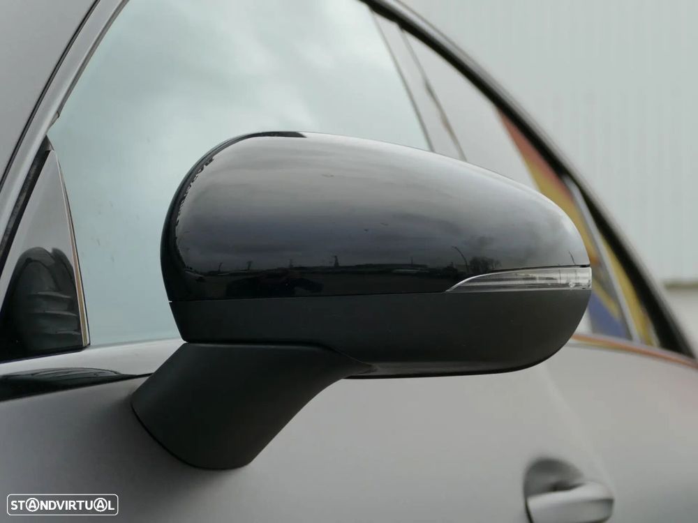 Mercedes-Benz CLA 250 e - 7