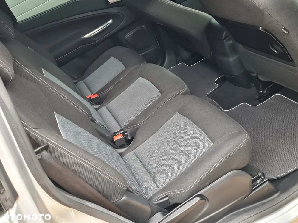 Ford Galaxy 2.0 TDCi Titanium - 13