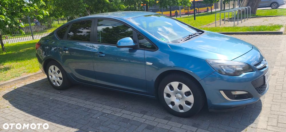 Opel Astra 1.6 Active - 3