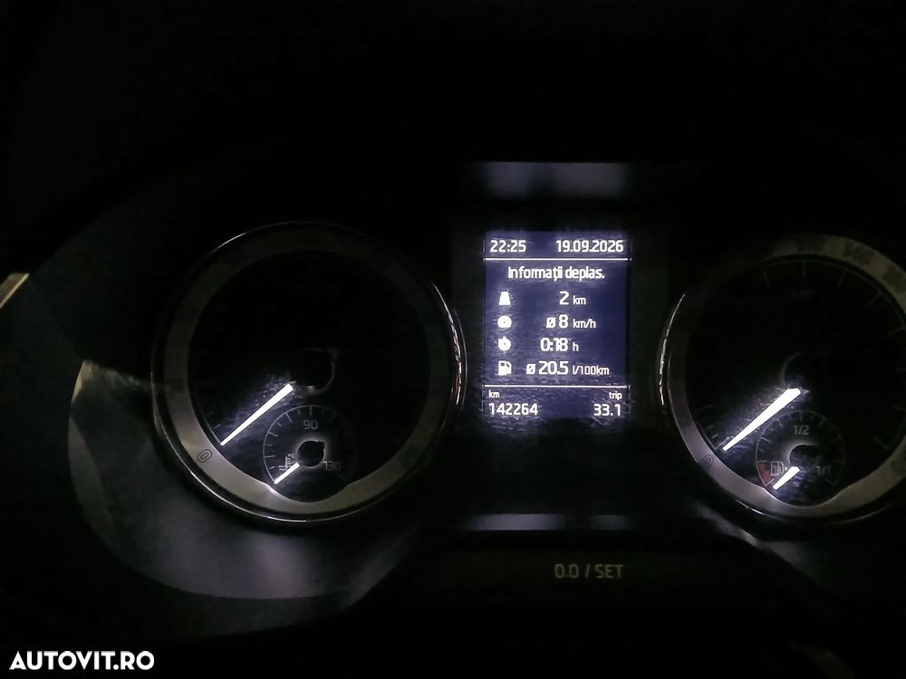 Skoda Octavia 2.0 TSI DSG Style - 20