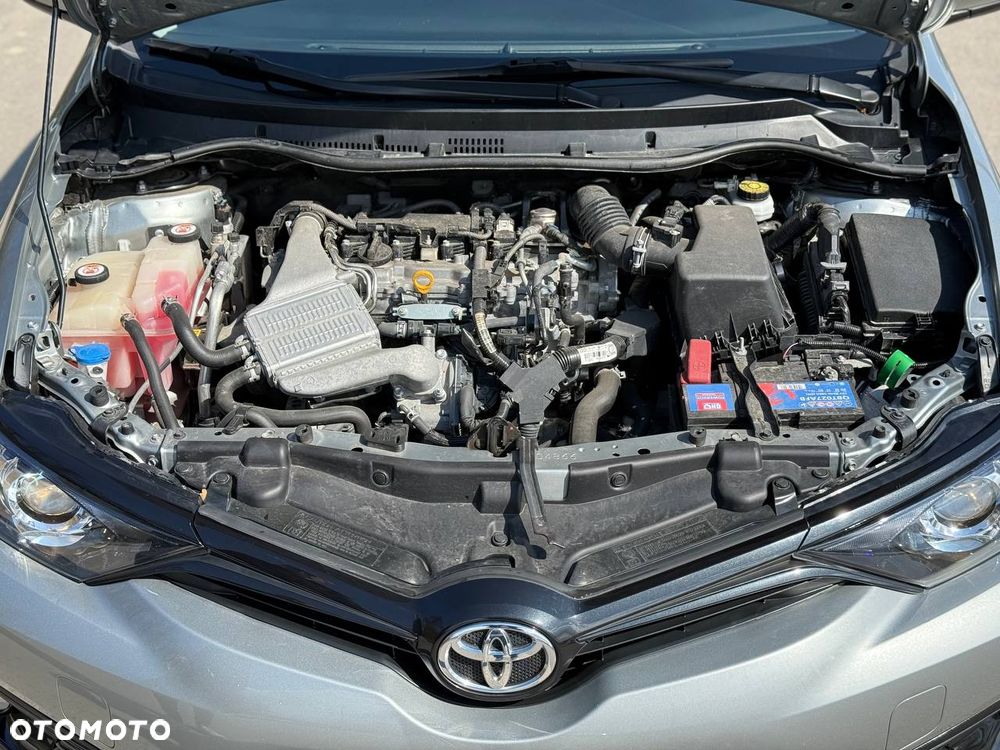 Toyota Auris 1.2 Turbo Executive - 6