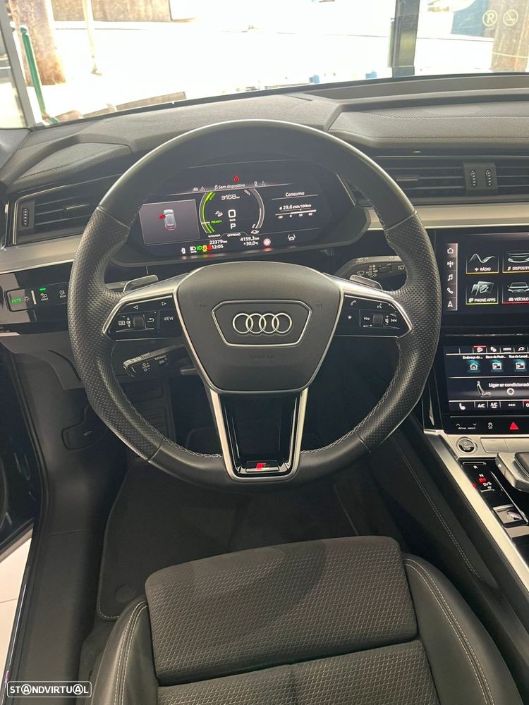 Audi e-tron - 6