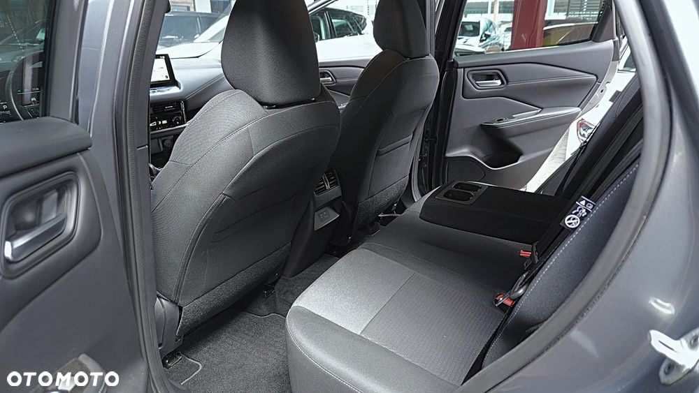 Nissan Qashqai 1.3 DIG-T MHEV N-Connecta Xtronic - 12