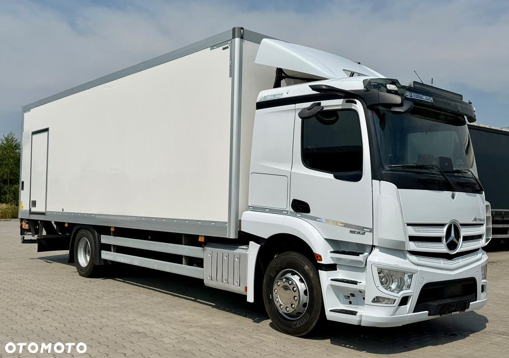 Mercedes-Benz ACTROS 1832 / IZOTERMA / WINDA / 21 EUROPALET / SYPIALKA / TABLETY / AUTOMAT / 2022 ROK / GRZANIE ZABUDOWY - 2
