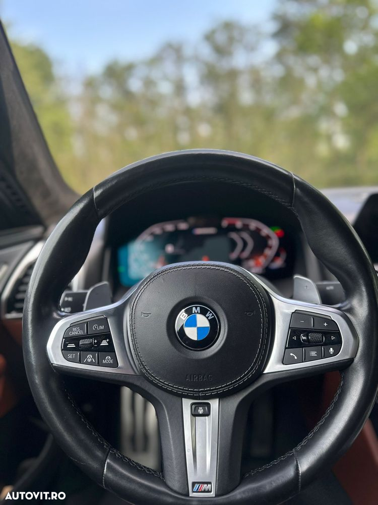 BMW M8 M850i xDrive AT - 12