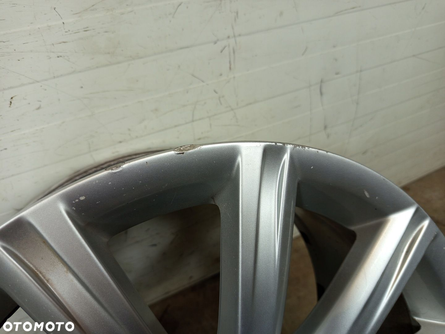 FELGA ALUMINIOWA AUDI A6 C7 4G0601025BF 8J 18 ET39 5x112 - 3