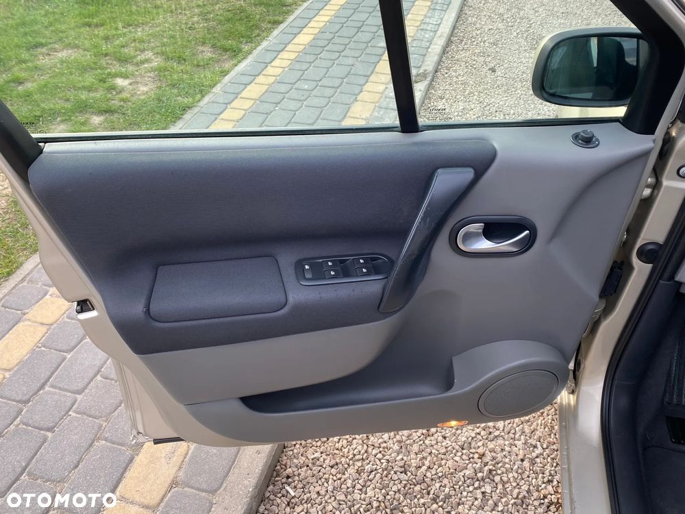 Renault Scenic 1.6 16V Expression - 34