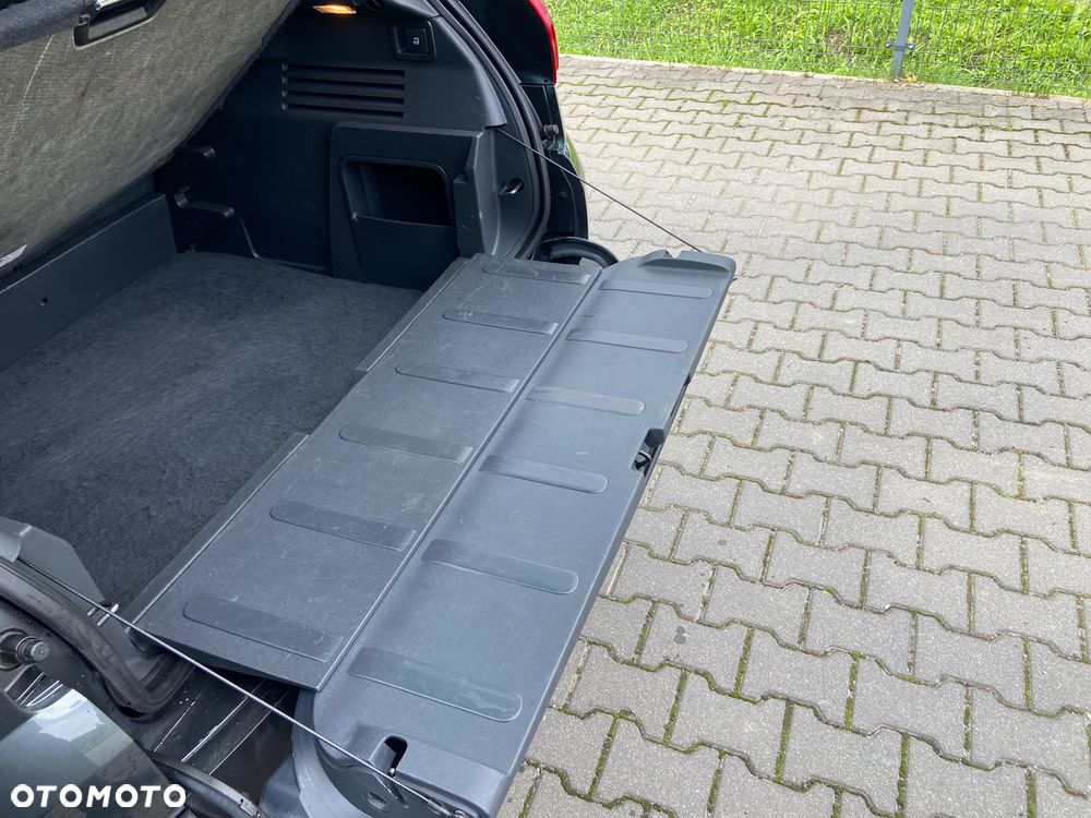 Peugeot 3008 1.6 BlueHDi Style S&S - 20