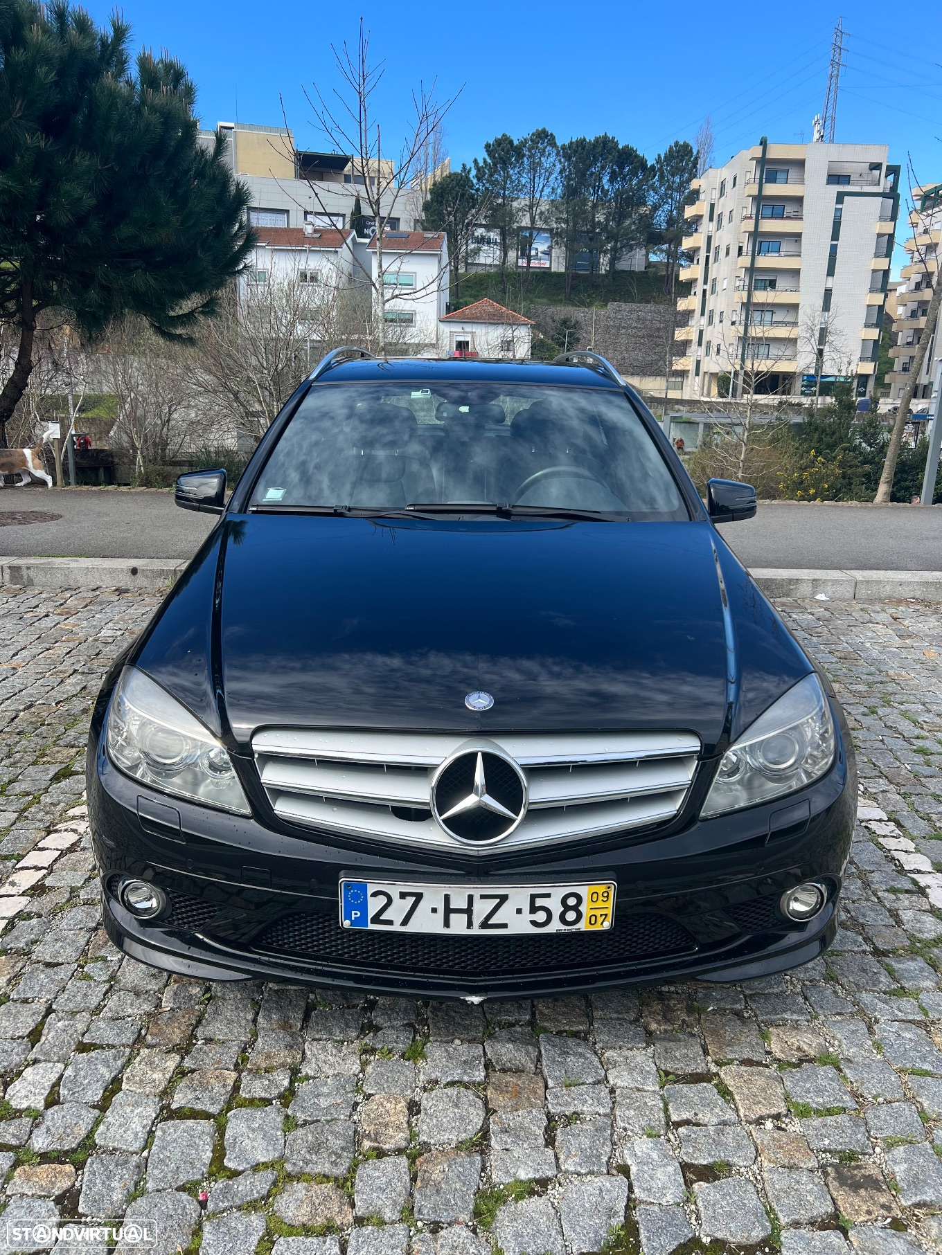 Mercedes-Benz 220 - 7