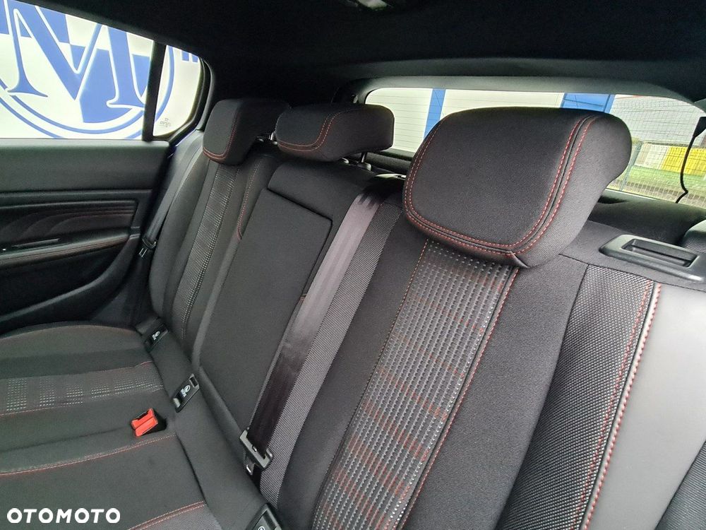 Peugeot 308 1.2 PureTech GPF GT S&S - 27