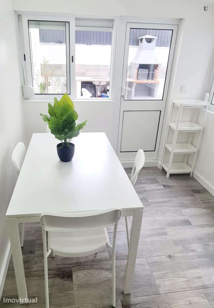 Quarto - localizado em Amadora Lisbon - Grande imagem: 5/7