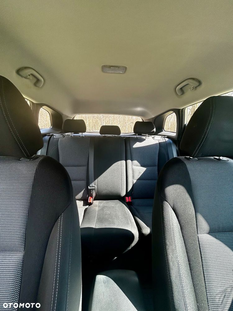 Hyundai i30 1.4 CRDi Classic + - 17