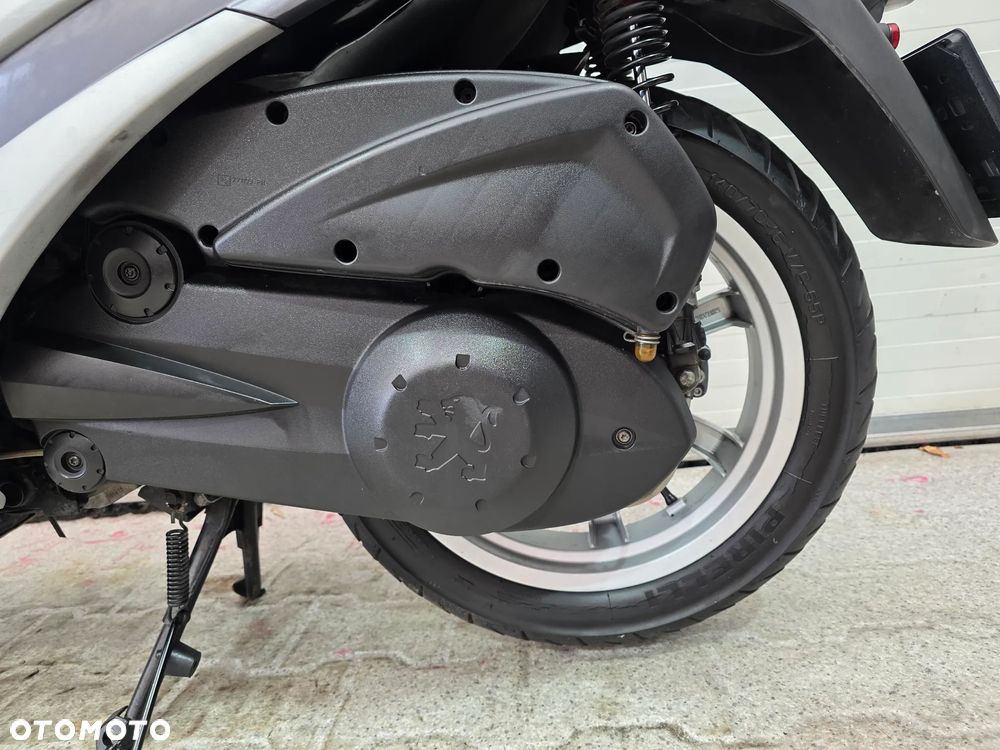 Peugeot Geopolis - 11