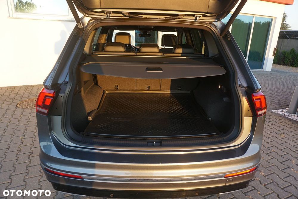 Volkswagen Tiguan Allspace 2.0 TDI SCR Life - 29