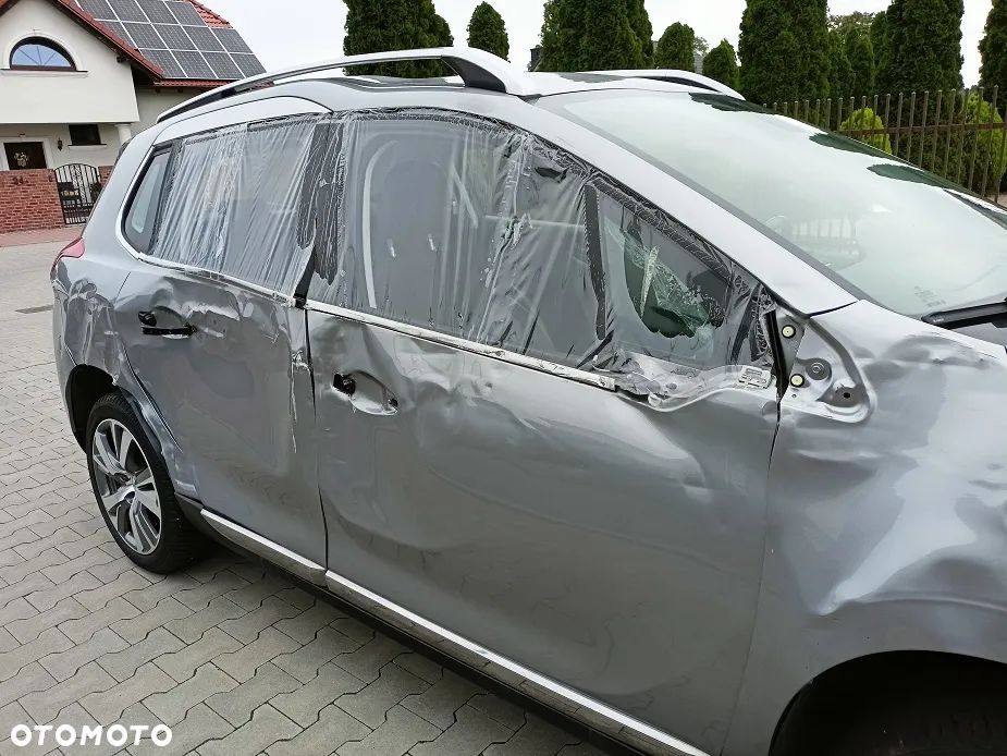 Peugeot 2008 1.2 Pure Tech GPF Crossway S&S - 10