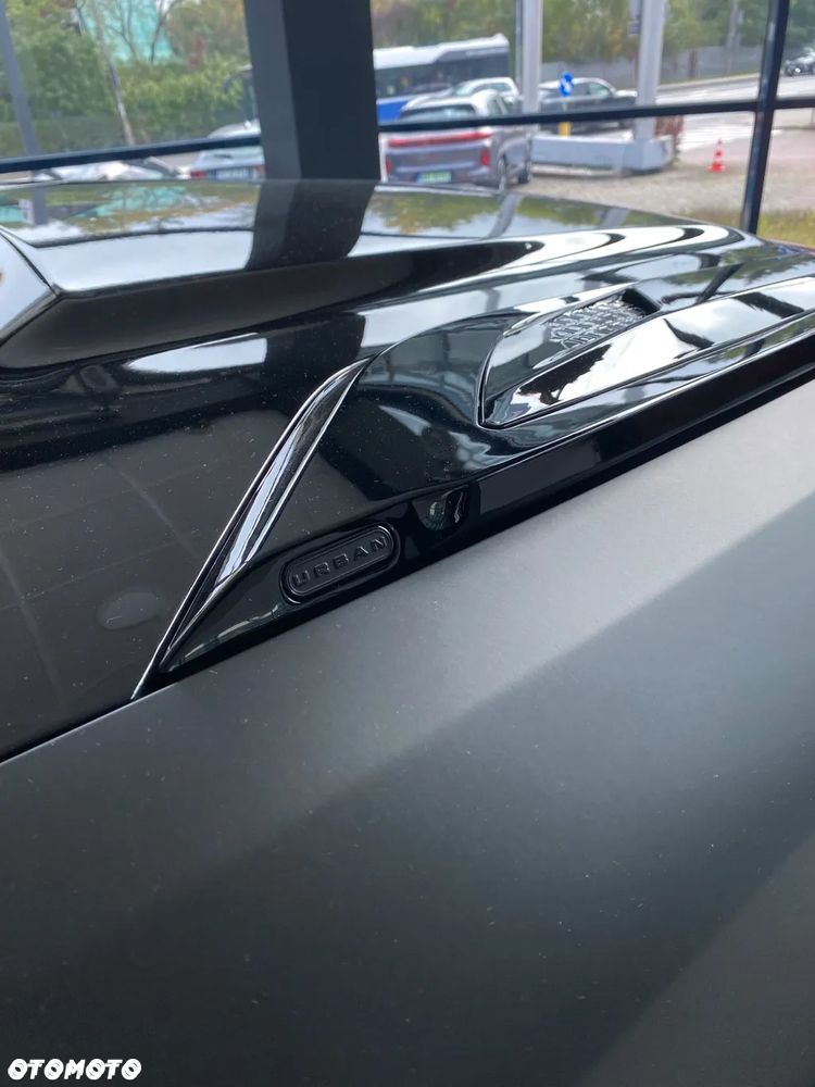 Land Rover Defender 3.0 D300 mHEV X-Dynamic SE - 8