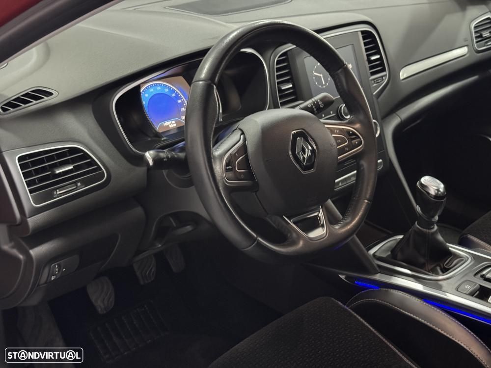 Renault Mégane 1.5 dCi Intens - 24