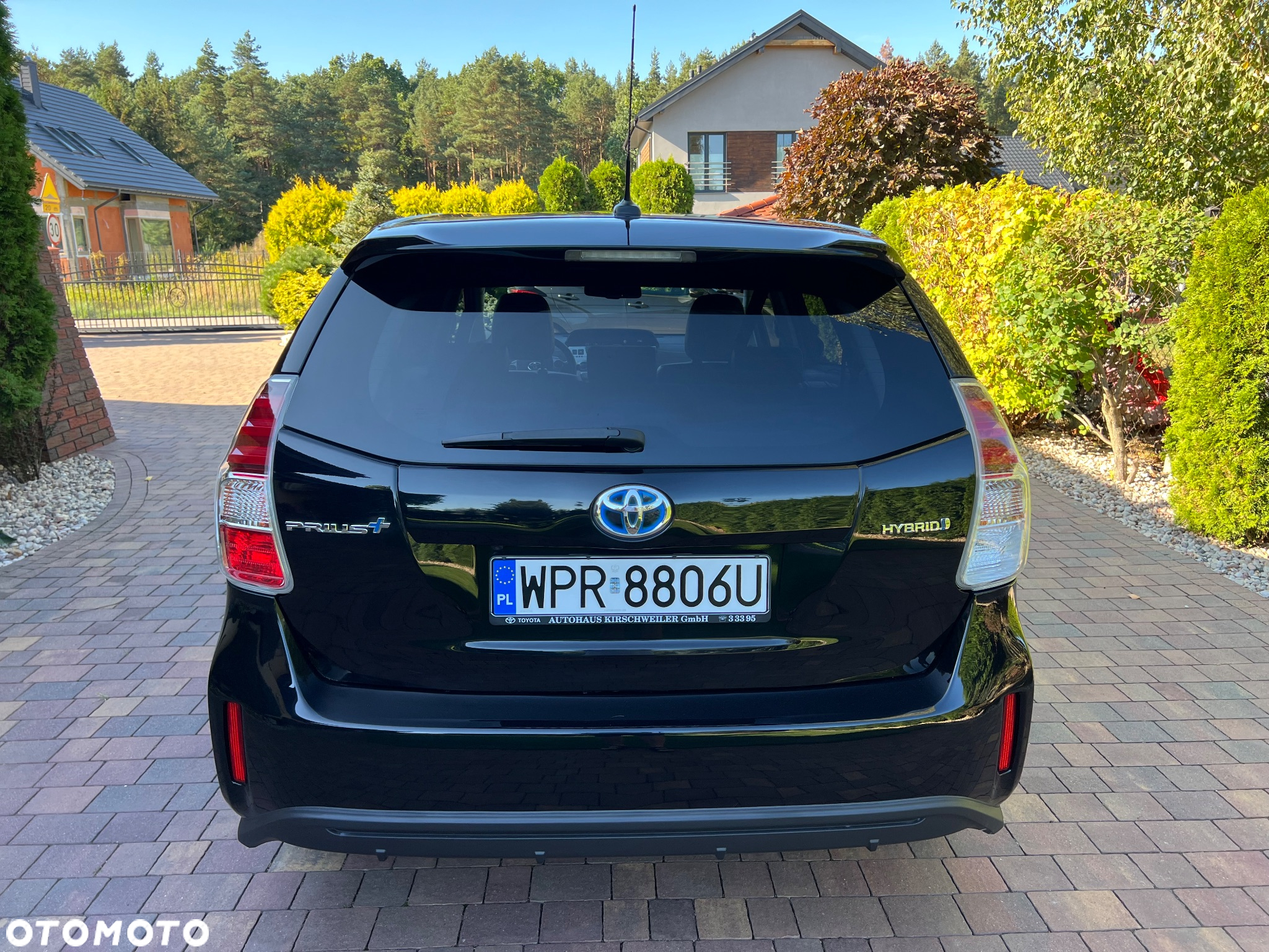 Toyota Prius+ (Hybrid) Comfort - 11