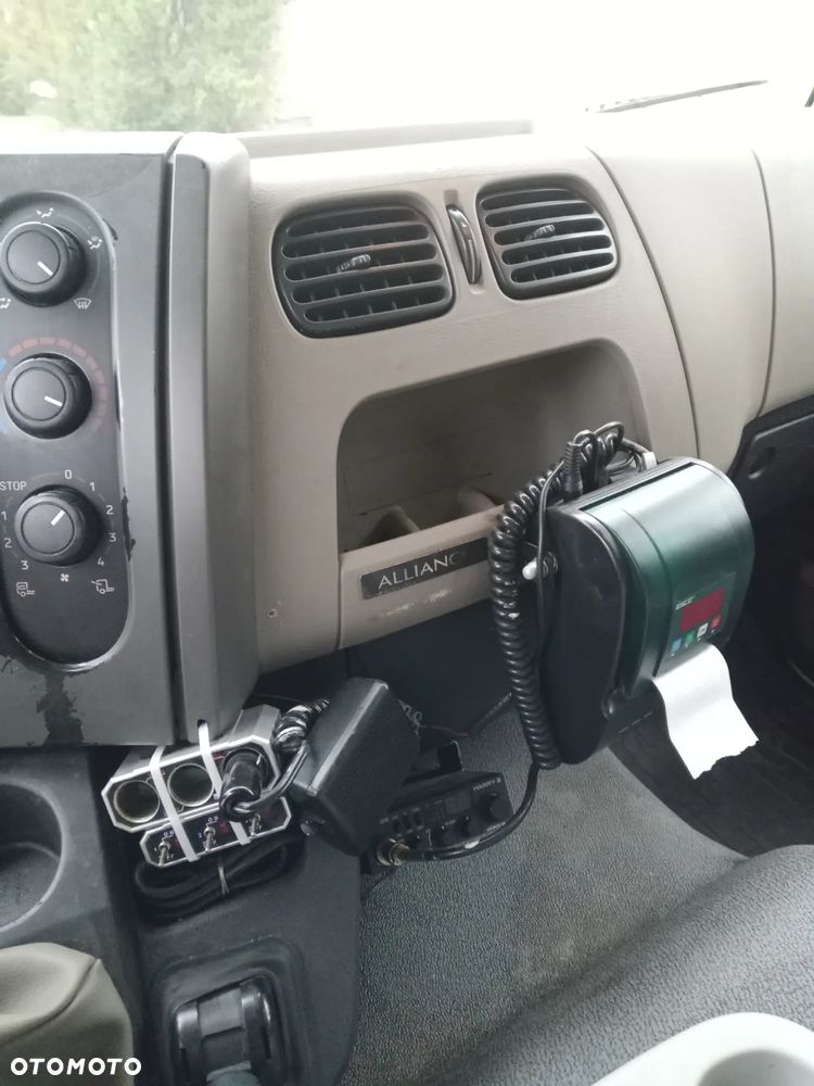 Renault Midlum 240 DXI - 10