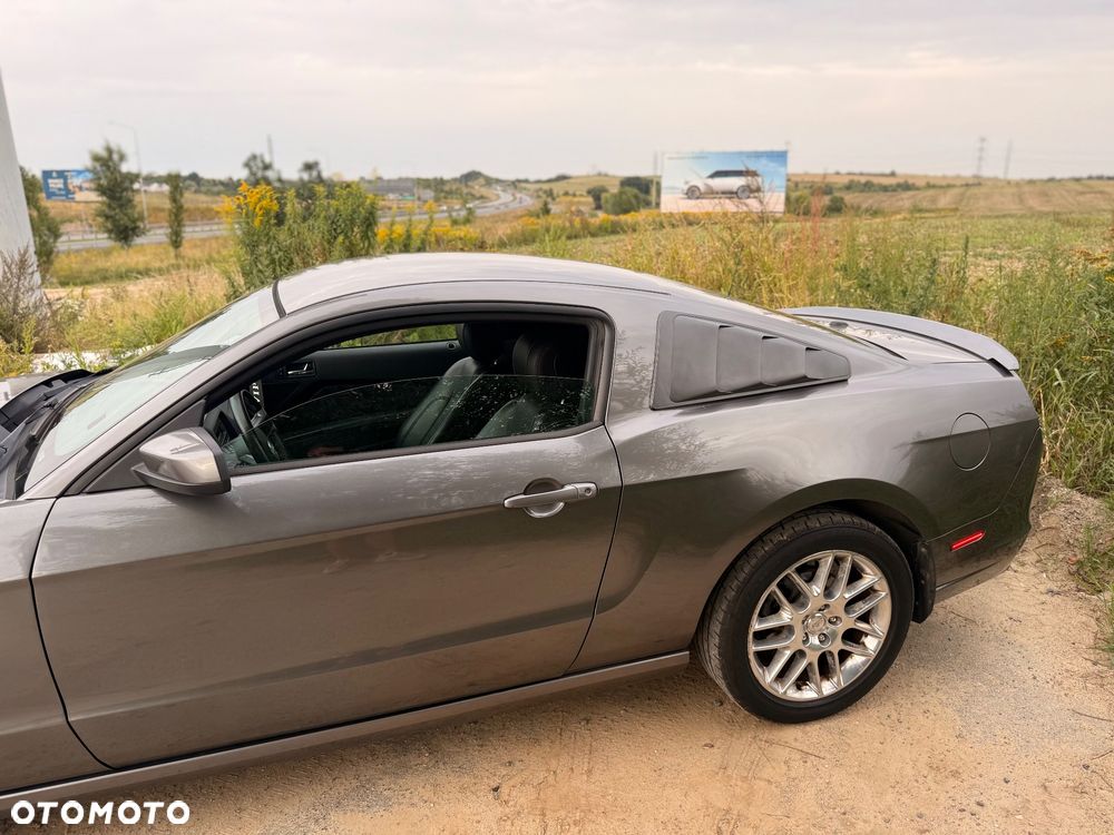 Ford Mustang 3.7 V6 Premium - 3