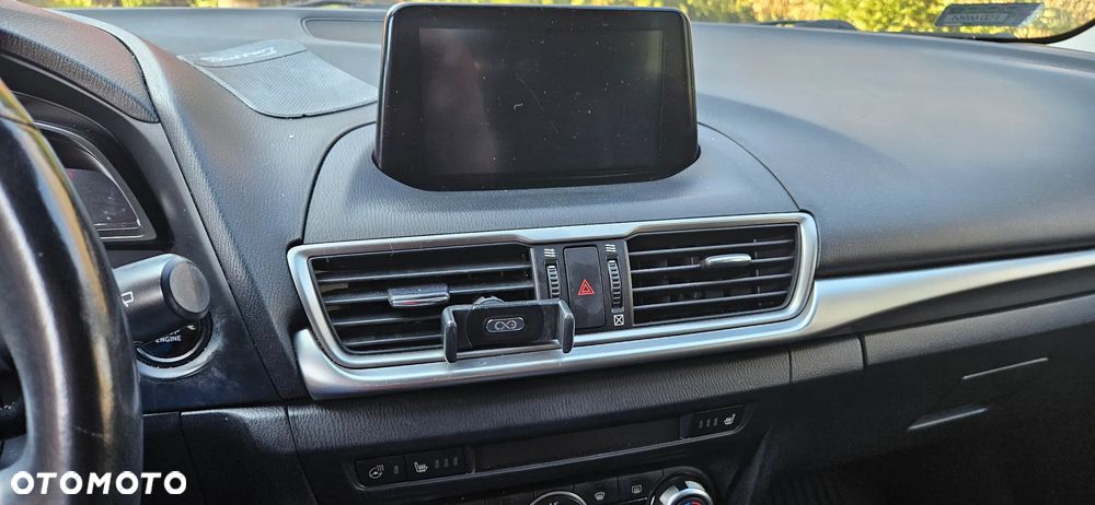 Mazda 3 2.0 Skyenergy i-Eloop - 12