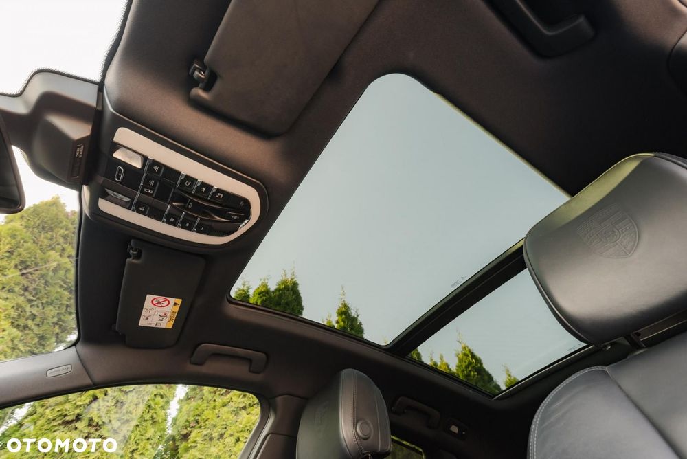 Porsche Macan S - 16