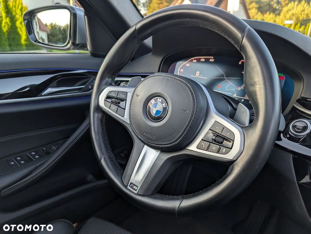 BMW Seria 5 520d Sport Line - 11