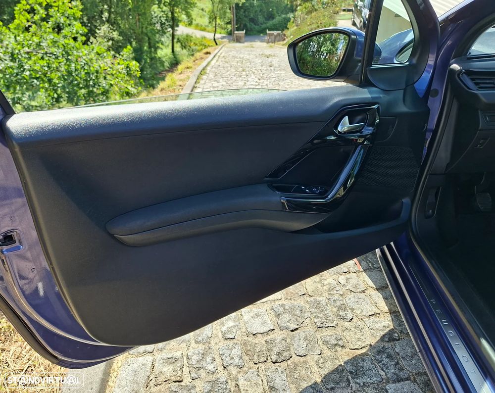 Peugeot 208 1.4 HDi Active - 15