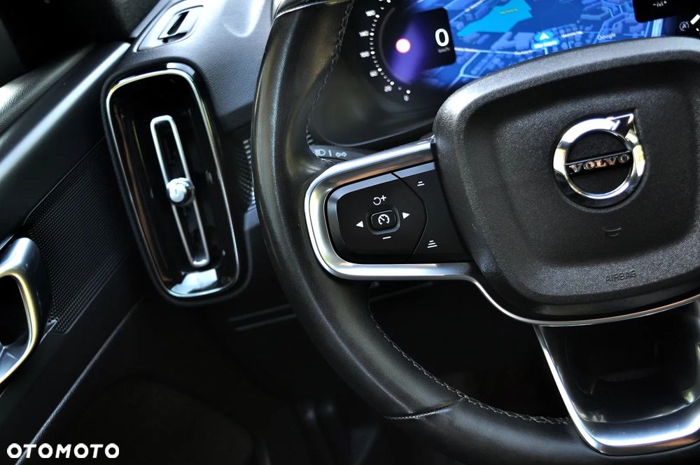 Volvo XC 40 B3 B DKG Core - 23