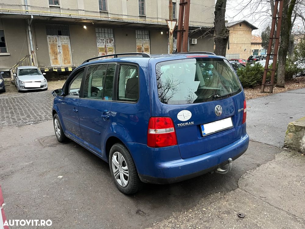 Dezmembrez VW Volkswagen Touran 2006 albastru 2.0 FSI BLX 110KW benzina - 3