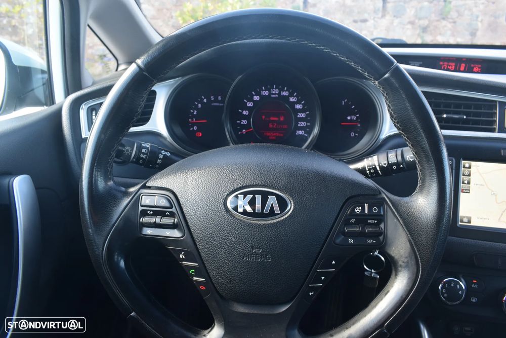 Kia Ceed SW 1.4 CRDi Nav Line - 9