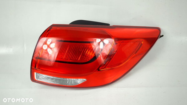 LAMPA PRAWY TYŁ PRAWA TYLNA TYLNIA KIA SPORTAGE 3 III LIFT 14-15 FL 2014-