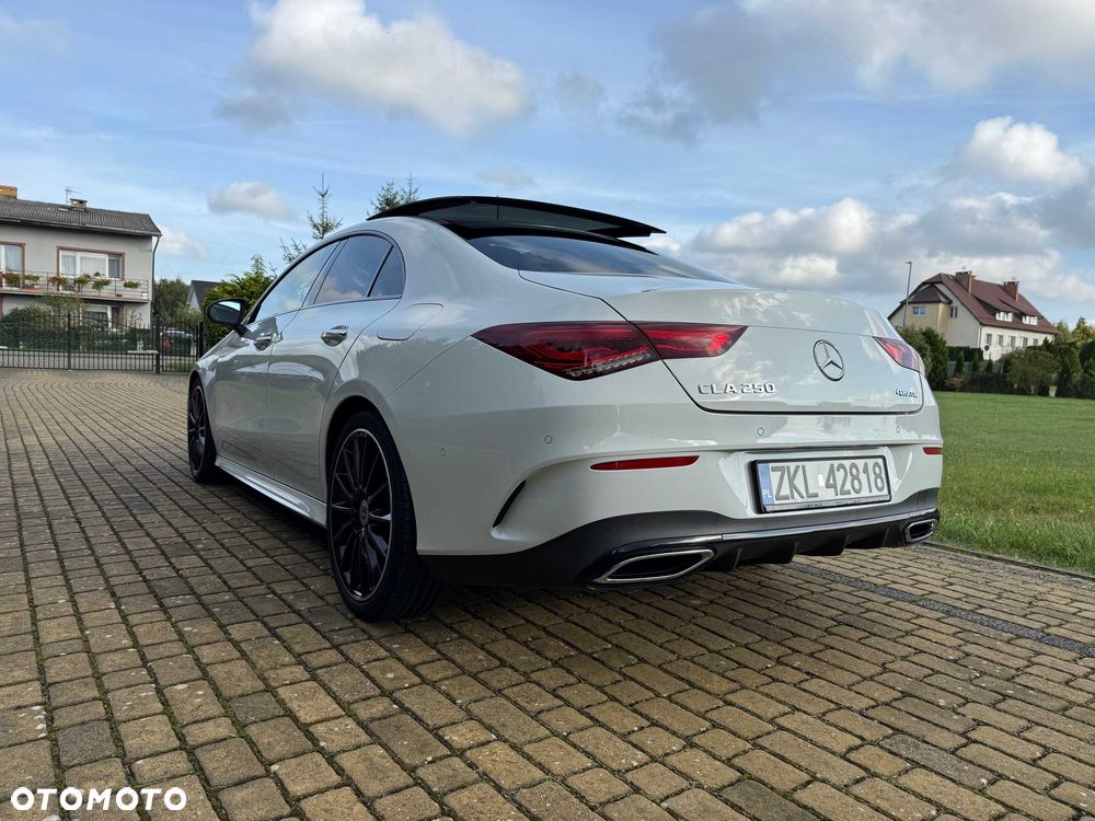Mercedes-Benz CLA - 4