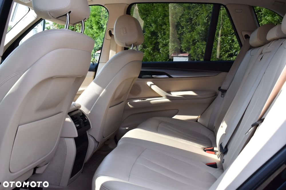 BMW X5 xDrive25d - 7