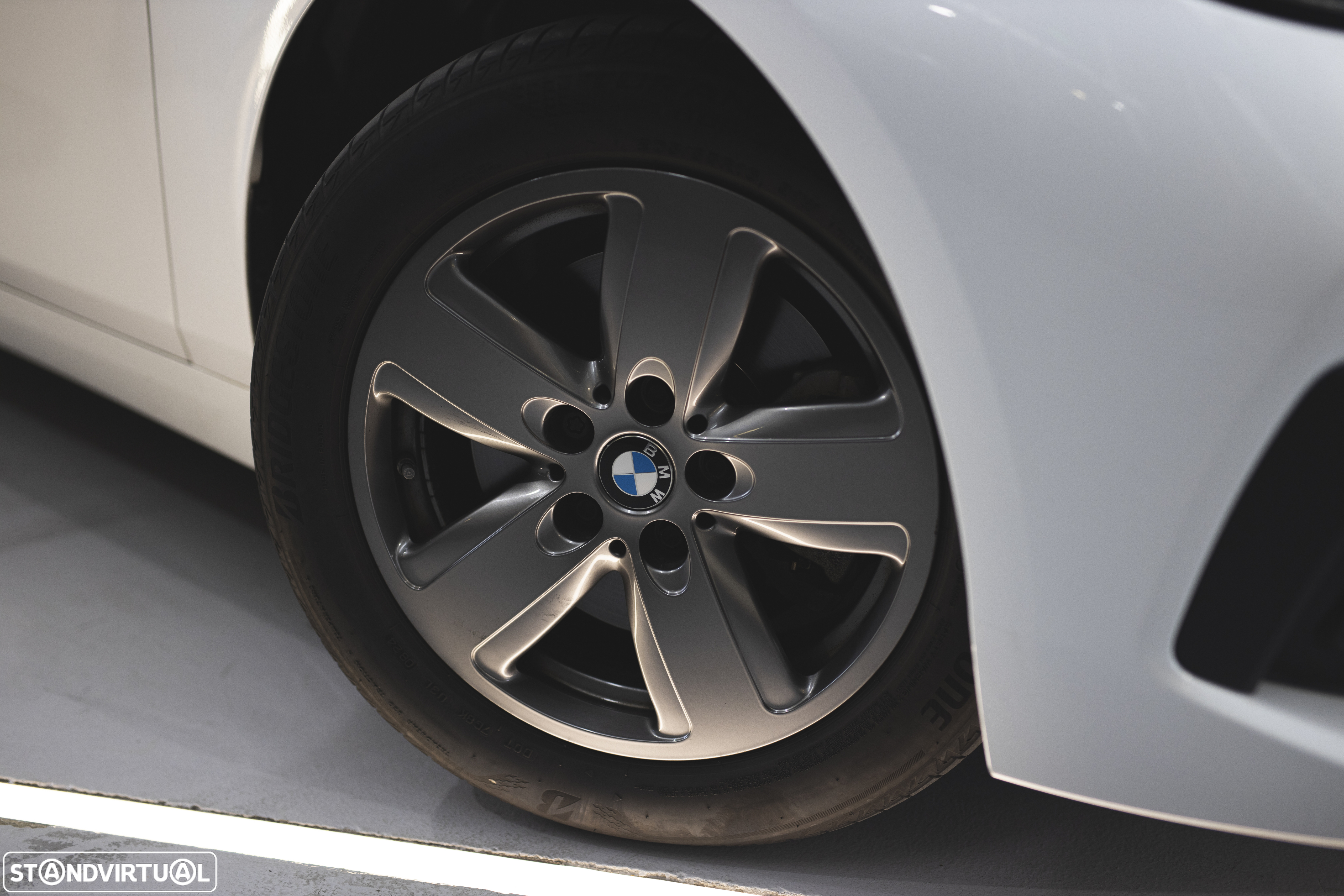 BMW 118 i Advantage Auto - 6