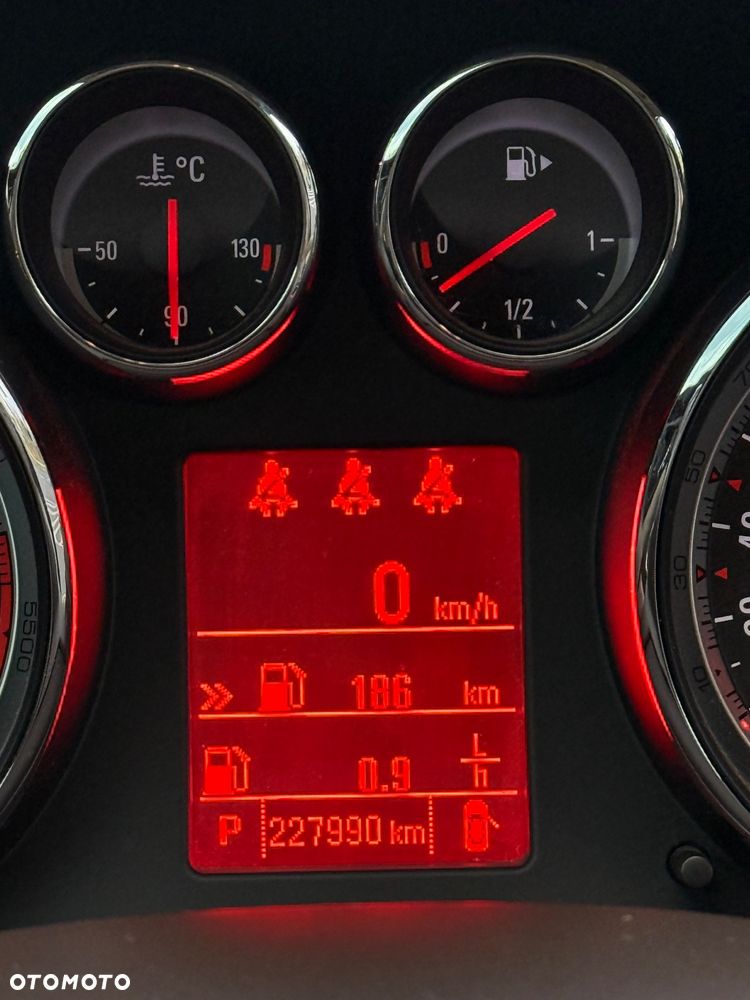 Opel Insignia 2.0 Bi Turbo CDTI 4x4 - 26