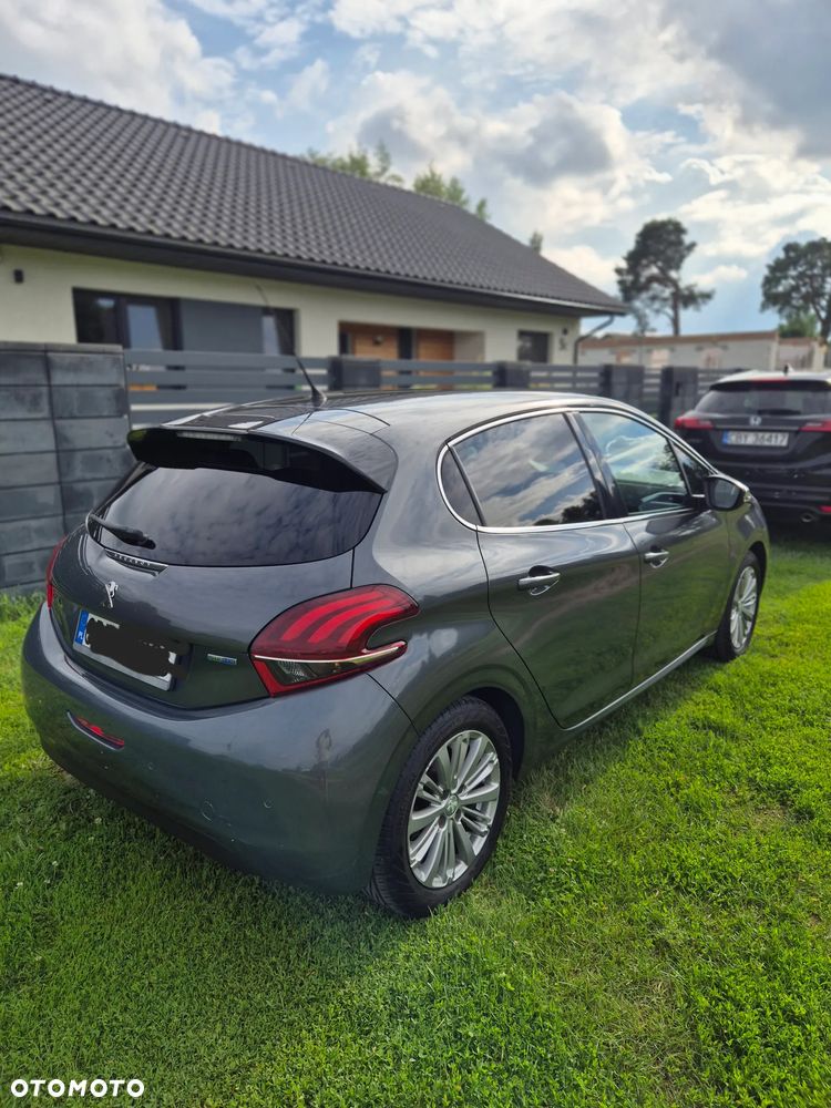 Peugeot 208 1.6 BlueHDi Allure S&S - 4