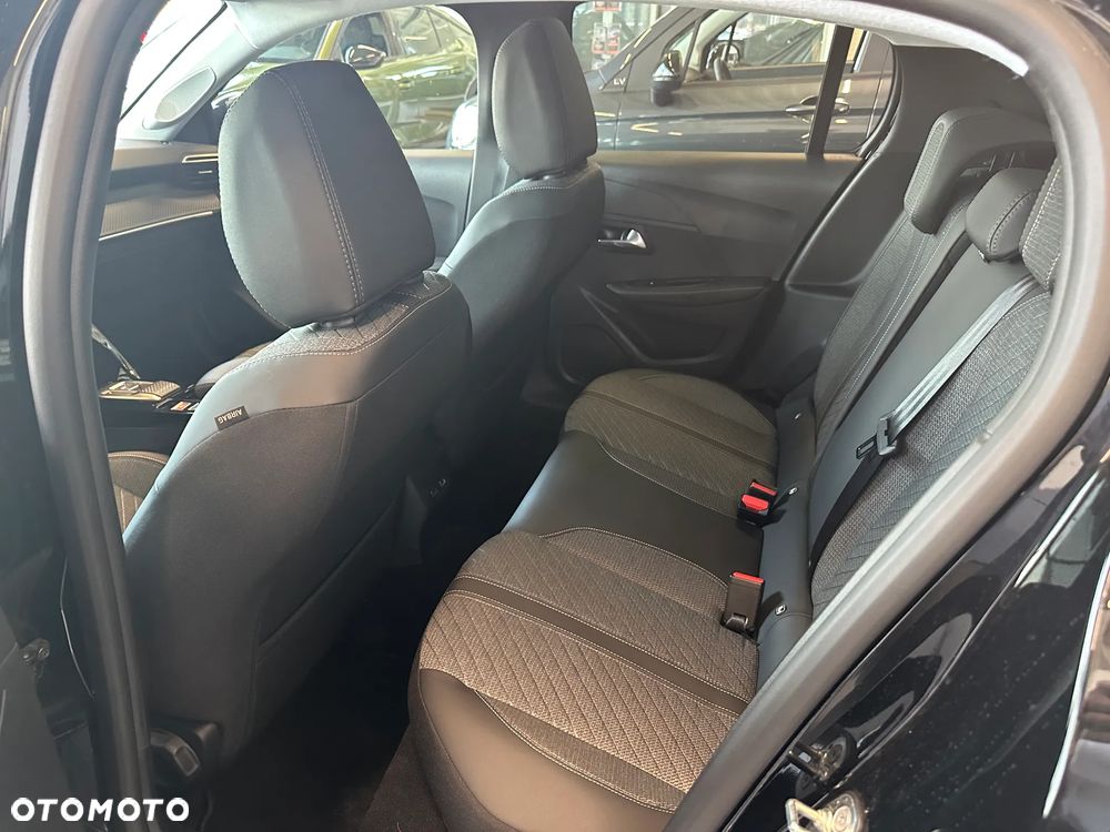 Peugeot 208 1.2 mHEV Allure e-DCS6 - 19