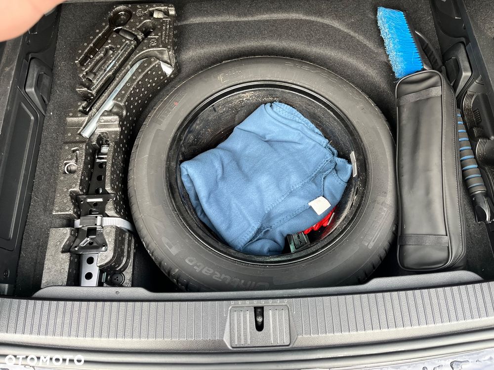 Volkswagen Passat 2.0 TDI SCR Elegance DSG - 31