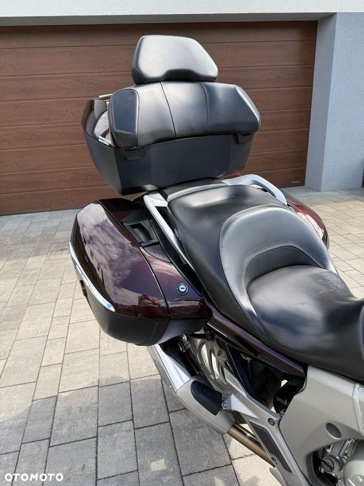 BMW K - 9