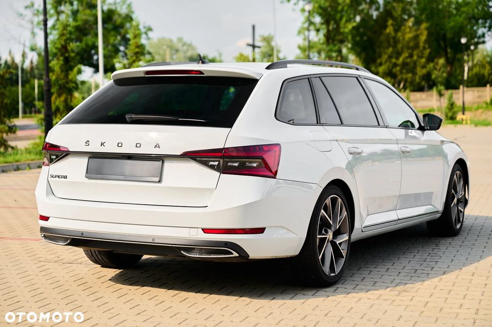 Skoda Superb 2.0 TDI DSG Sportline - 17