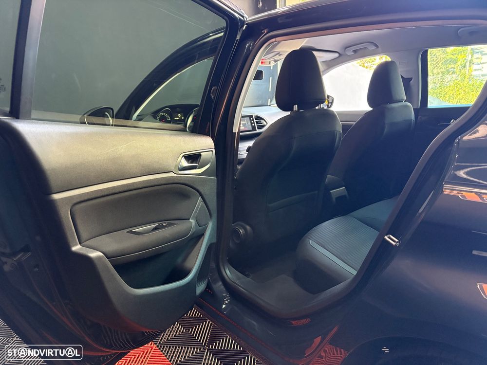 Peugeot 308 1.6 HDi Active - 34