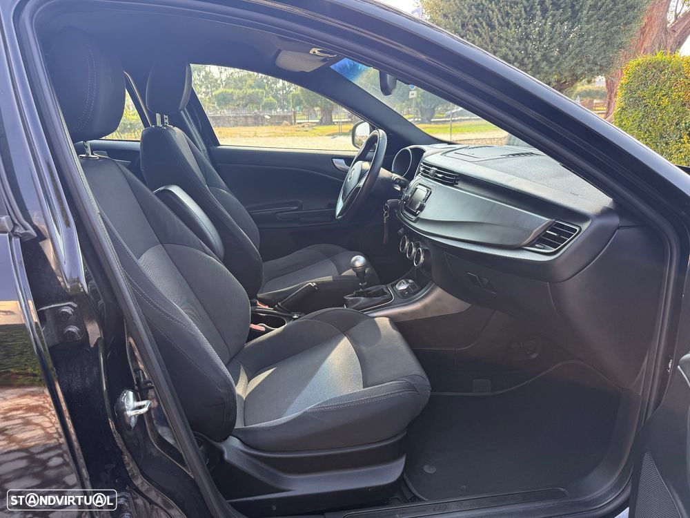 Alfa Romeo Giulietta 1.6 JTDM Sport - 9