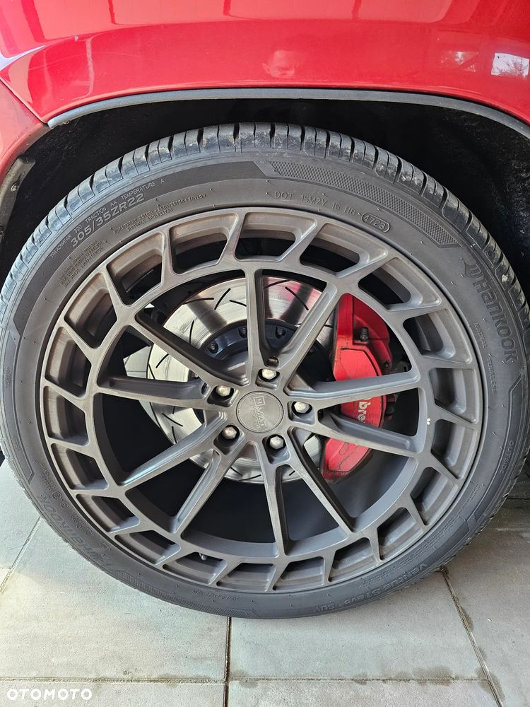 Jeep Grand Cherokee - 16