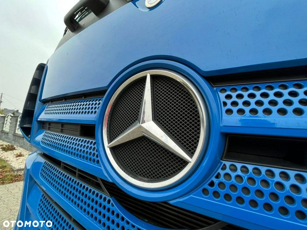 Mercedes-Benz 1845 - 25