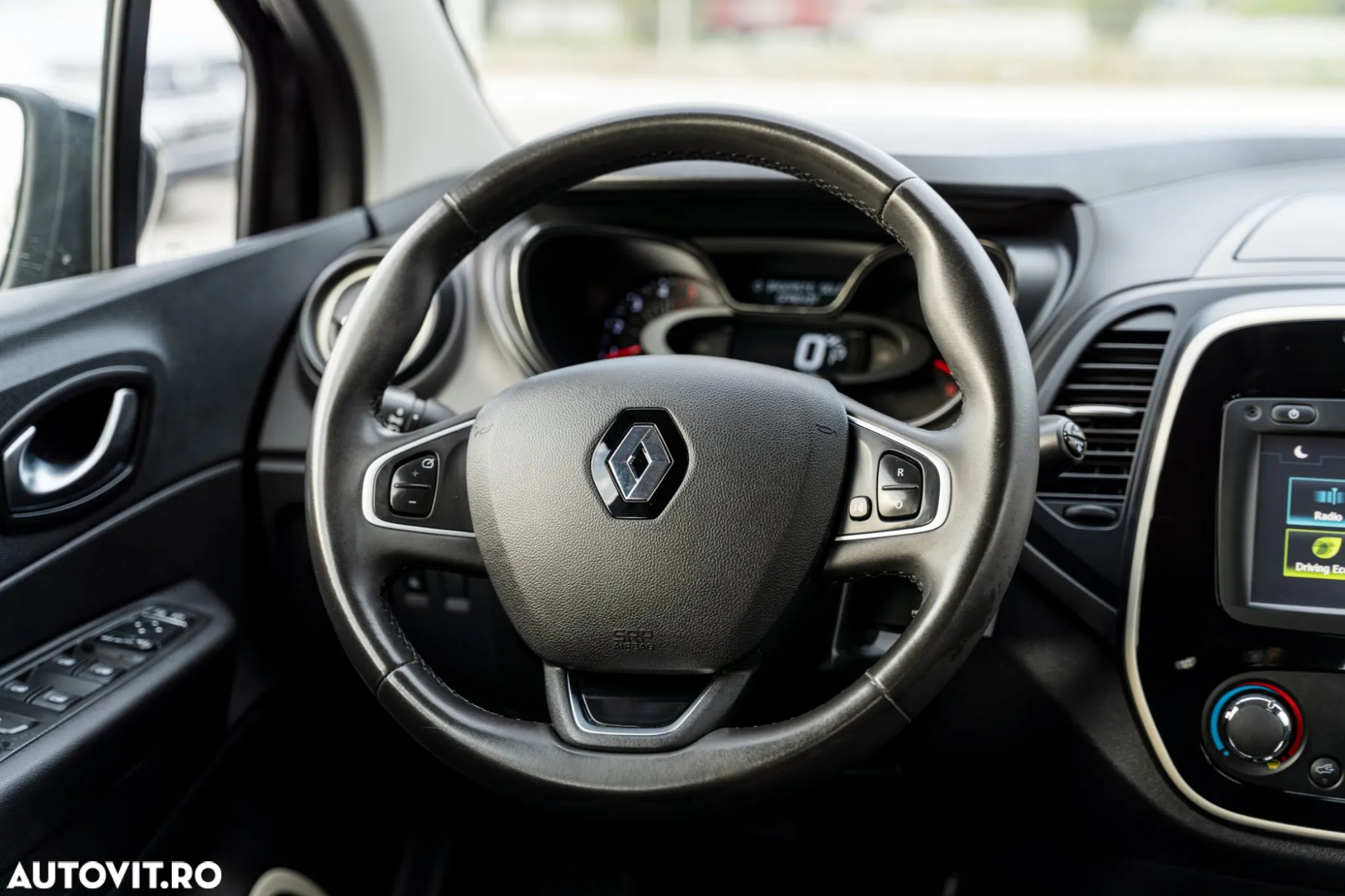 Renault Captur dCi EDC Zen - 12